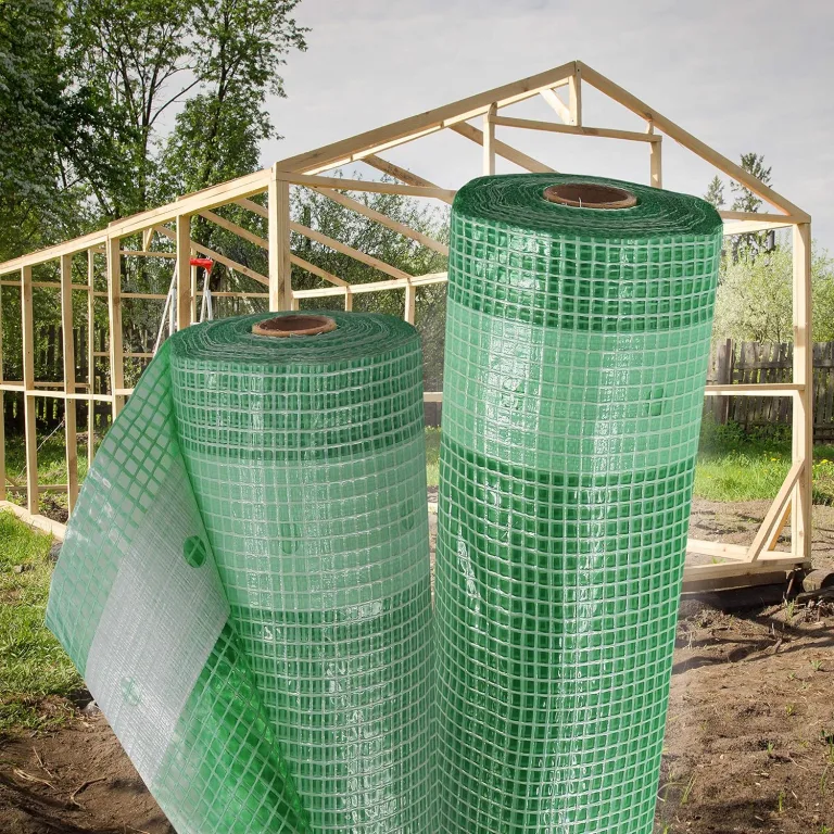 Reißfeste Gewächshaus-Folie Gitterfolie mit Nagelrand von Aquagart I UV-Stabile Folie für Tomatenhaus Frühbeetfolie I Gewebefolie Gartenfolie Grün 250g (5m, grün/transparent 4,0m breit) – Bild 7