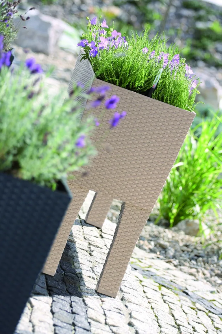 30 Liter rechteckiger High Gärtner mit dunklem ockerfarbenem 60 x 25 x 46 cm mit Beinen – Bild 3