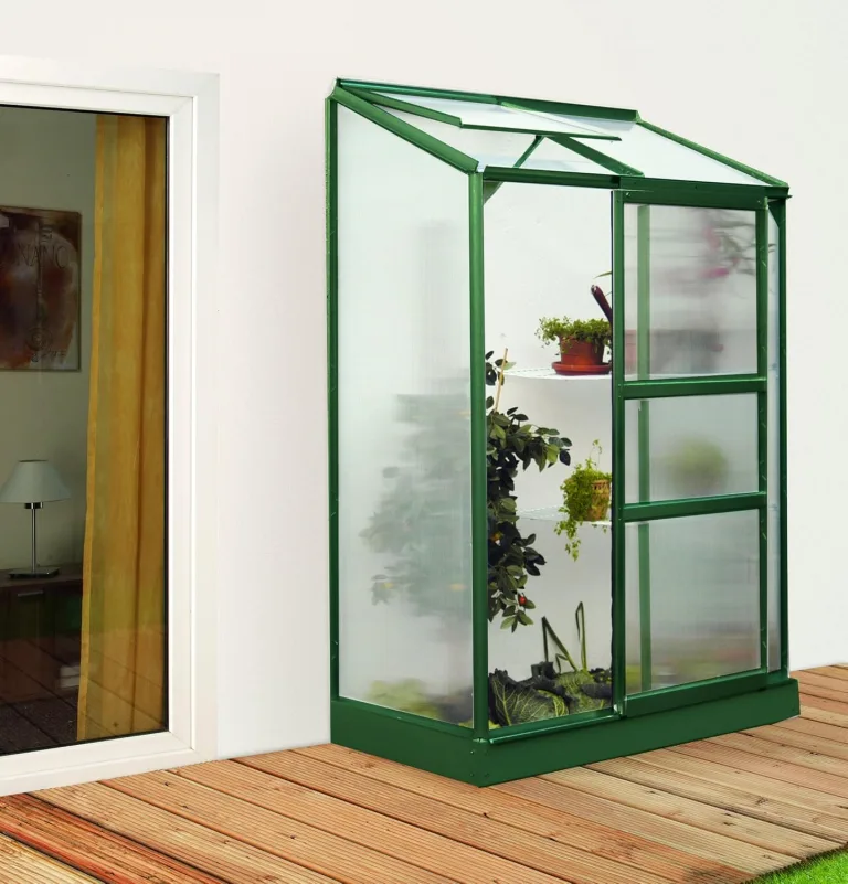 Gartenwelt Riegelsberger Anlehngewächshaus Ida - Ausführung: 900 HKP 4 mm dunkelgrün, Fläche: ca. 0,9 m², mit 1 Dachfenster, Sockelmaß: 0,65 x 1,30 m – Bild 1