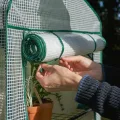 Bramble - Premium Garten Foliengewächshaus für Balkon & Terrasse mit 4 Etagen, Stahlrahmen & Verstärkter PVC-Abdeckung - Stabil & Einfach zu Montieren - 160x69x49cm - Thumbnail 8