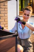 Keter Maple Gewächshaus, braun, Maße 104x71x34,5 cm, ideal für Salat, Blumen oder Kräuter, auch für Balkon, Terrasse oder City Gardening - Thumbnail 6