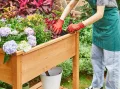 Yaheetech Hochbeet mit Rollen & Ablageboden, Pflanzkasten Pflanztrog Blumenkübel Kräuterbeet aus Holz, Pflanzbeet für Garten, Balkon & Terrasse, 87 x 47 x 83,5 cm - Thumbnail 3