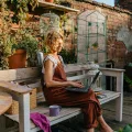 Relaxdays Gewächshaus Balkon, HBT: 193 x 58 x 36 cm, 5 Etagen, Eisen & PVC-Folie, Foliengewächshaus, transparent/grün - Thumbnail 4