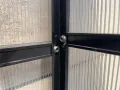 Tomatenhaus Anlehngewächshaus Aufzuchtschrank Treibhaus Frühbeet Pflanzenhaus Aluminium Beistell-Gewächshaus klein mit Rückwand 180x55X190 cm(Schwarz) - Thumbnail 6