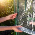 KADAX Gewächshaus mit 4 Ebenen, 68 x 48 x 170 cm, kleines Foliengewächshaus für Balkon, Terrasse & Garten, Balkongewächshaus klein mit PVC-Abdeckung - Thumbnail 6