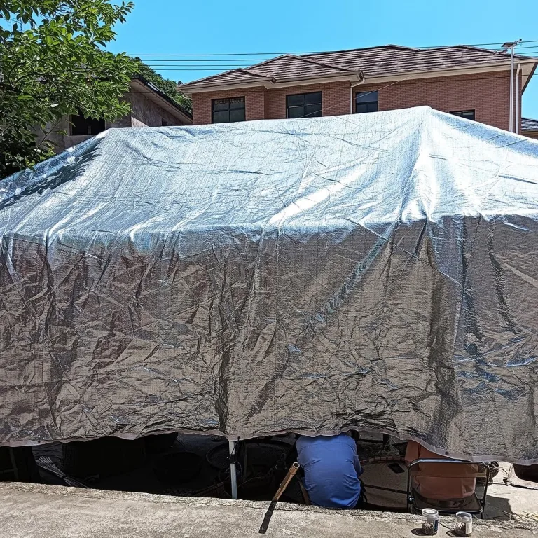Aluminium-Schattenstoff, 75 % UV-Schutz, einfach aufzuhängen, Sonnenschutz für Garten, Auto, Camping, Gewächshaus (4 x 8 m) mit Ösen, Outdoor-Abdeckung – Bild 5